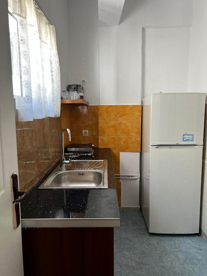 Nona'S Rooms Химара Экстерьер фото