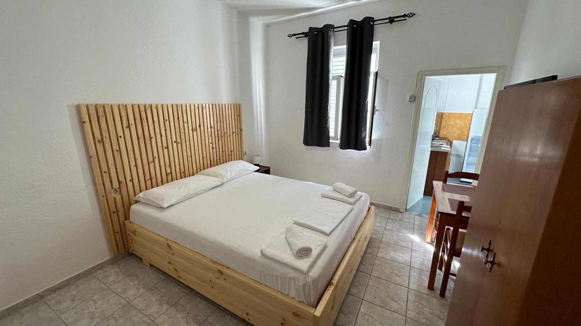 Nona'S Rooms Химара Экстерьер фото