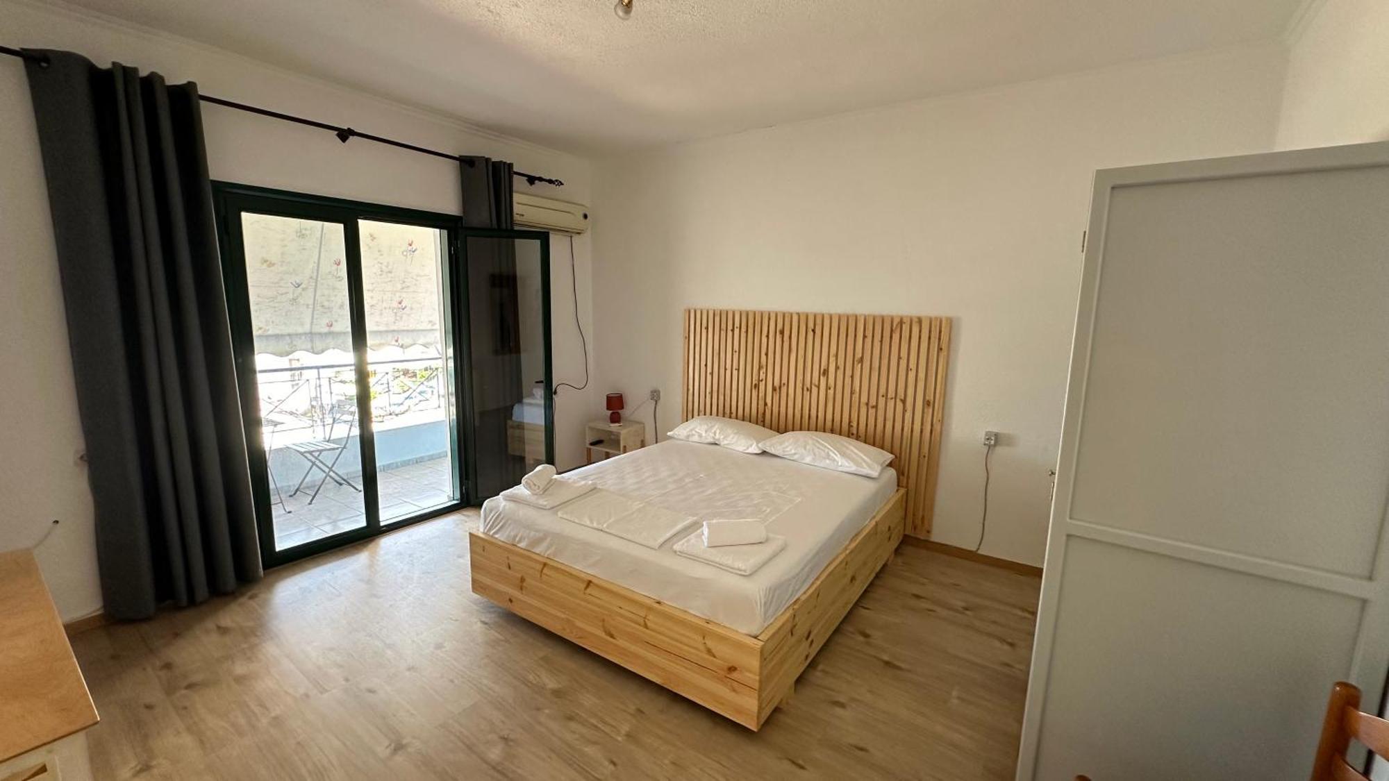 Nona'S Rooms Химара Экстерьер фото