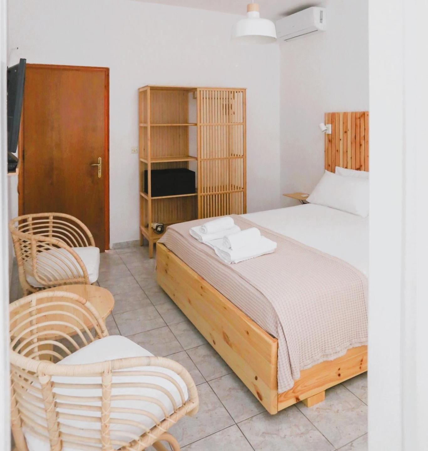 Nona'S Rooms Химара Экстерьер фото