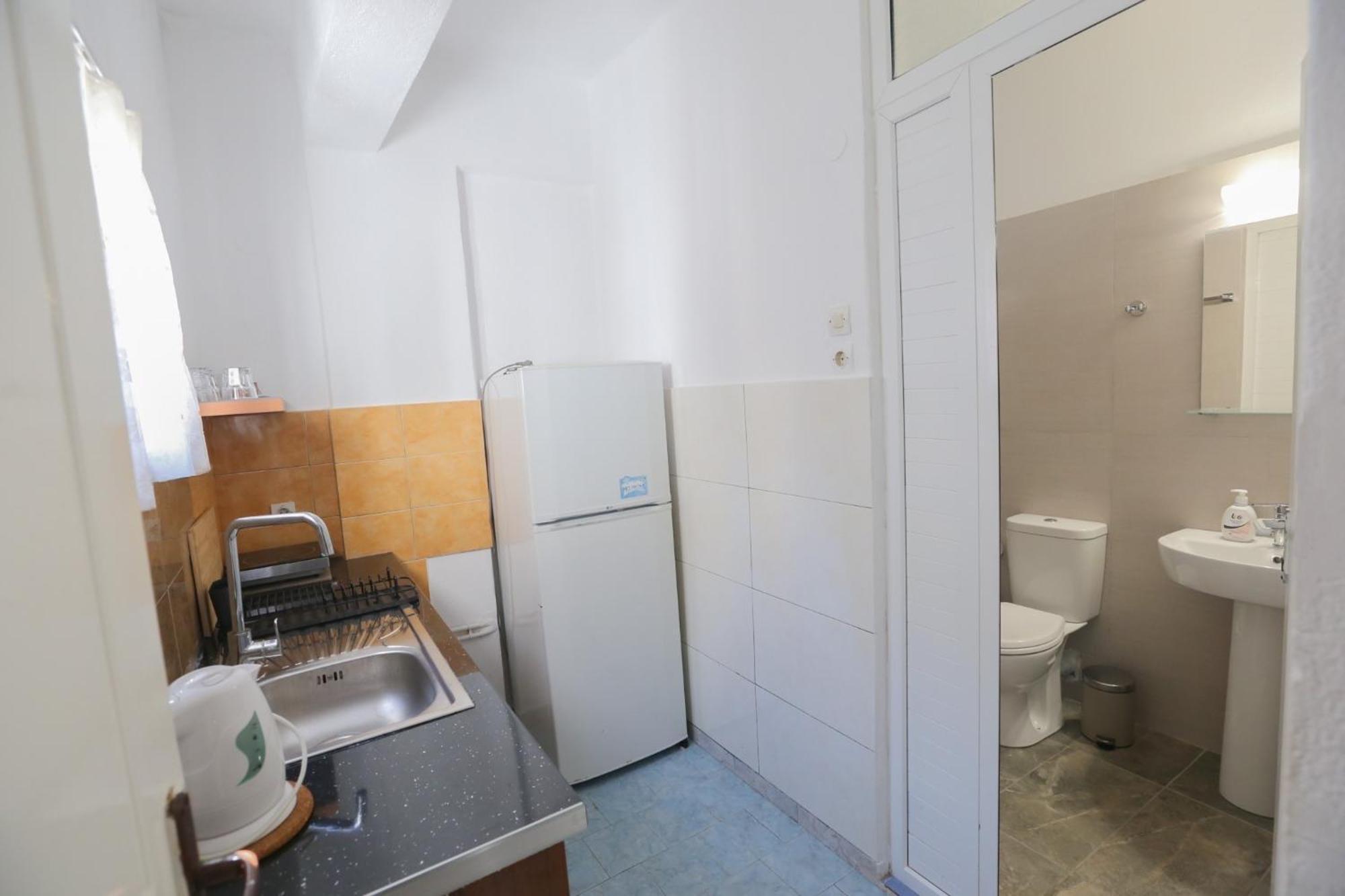 Nona'S Rooms Химара Экстерьер фото